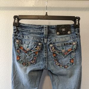 Miss Me Jeans Women's 25 (torn)